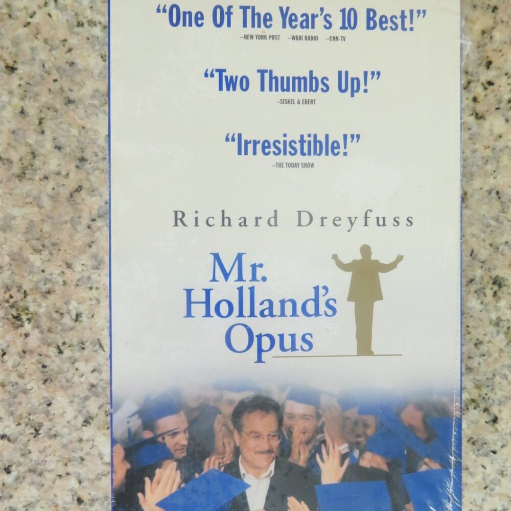 Factory Sealed Mr. Holland's Opus VHS Video (B325)